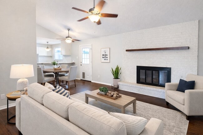 Photo - 2714 33rd Ave N