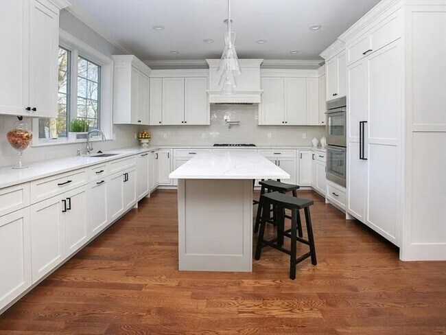 Photo - 35 Hanson Rd