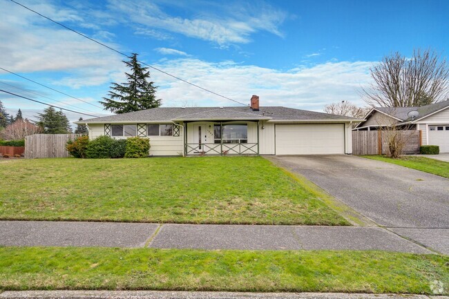 Building Photo - Updated Kitchen w/Private Fenced Backyard Rental