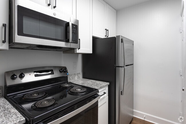 1BR, 1BA - 660SF - Kitchen - Country Oaks