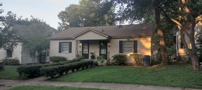 Building Photo - 1114 N 35th St Rental