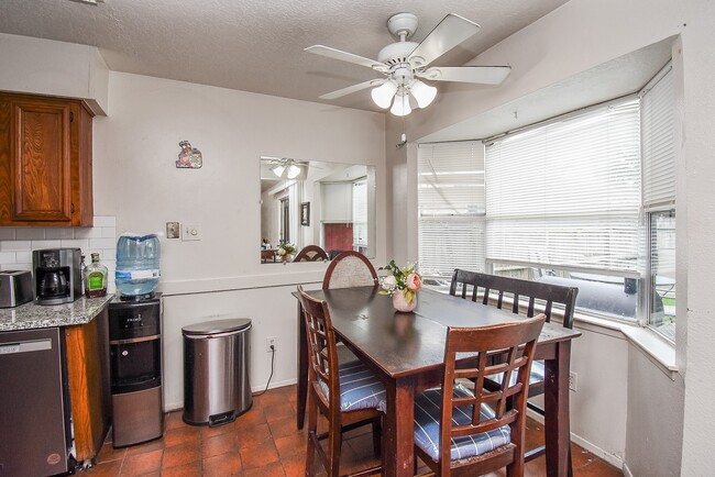 Building Photo - 12106 Pecan Meadow Dr Rental