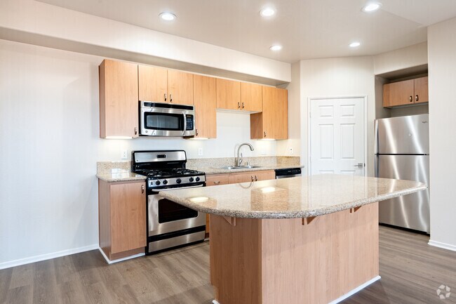 2 BR, 2 BA - 1,050 SF - Kitchen - Villaggio at La Quinta
