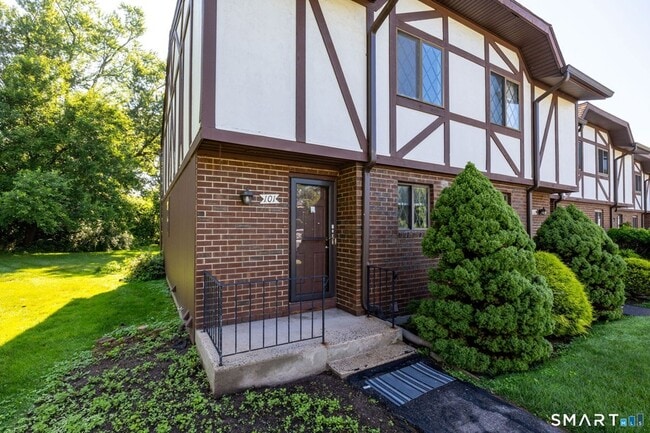 Building Photo - 101 Cedar Hollow Dr