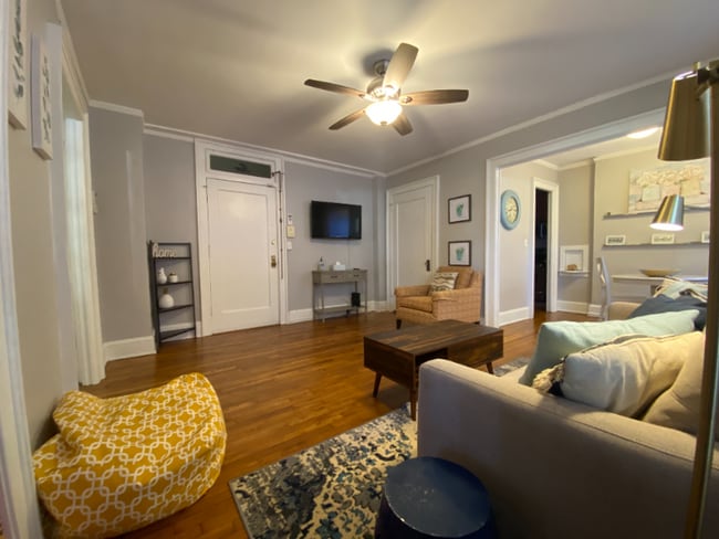 805 Whitaker St Unidad 2