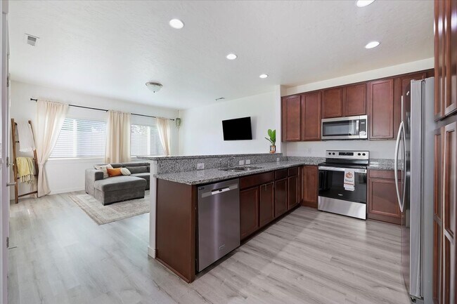 Photo - 5720 Cherry Ln