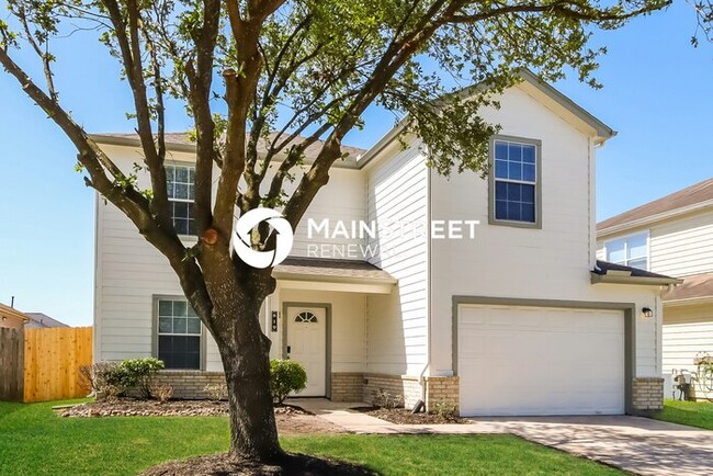 3 Bedroom Pet-Friendly Home in Houston, TX with Main Street Renewal