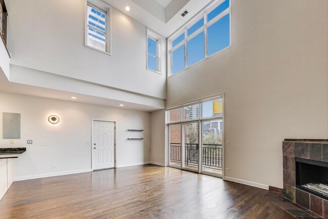 Photo - 816 W Hubbard St Unit 5