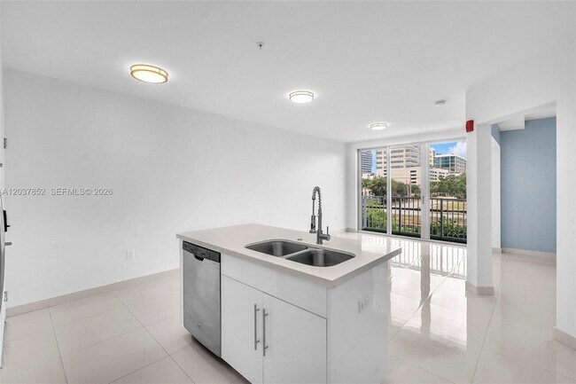 2651 NE 212th Terrace Unit 301