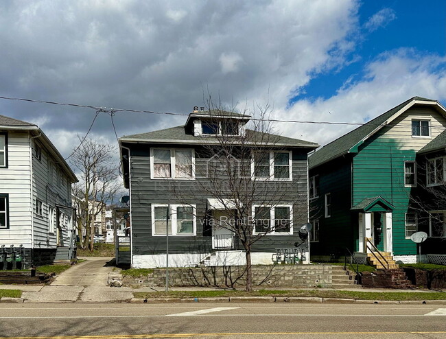 Building Photo - 779 E Exchange St Unit 3