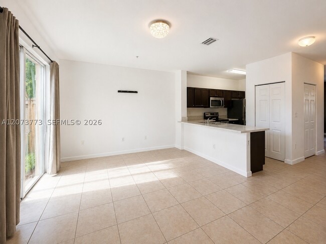 142 SE 28th Ter