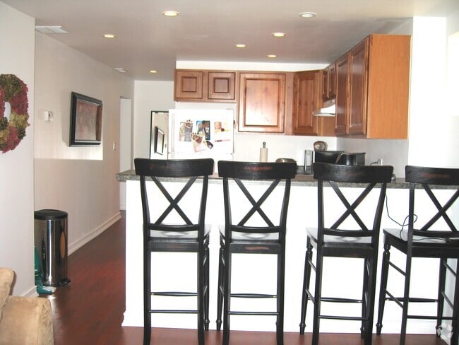 Building Photo - 1109 1st Ave N Unit 1 Rental