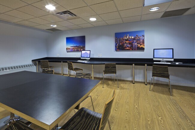 Photo - 798 Richmond Street West Unit 551