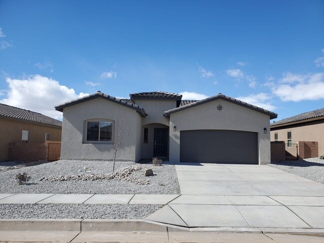 Photo - Los Lunas 3 bedroom! Tile Throughout! Refrigerated Air! Spacious living area