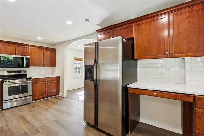 Photo - 540 E 4th St