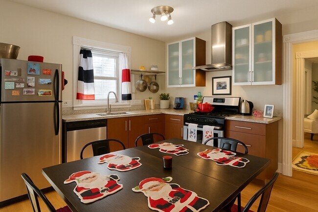 Photo - 456 Medford St Unit U4