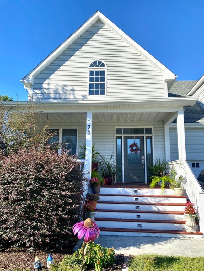 Photo - 102 Creeks Edge Dr