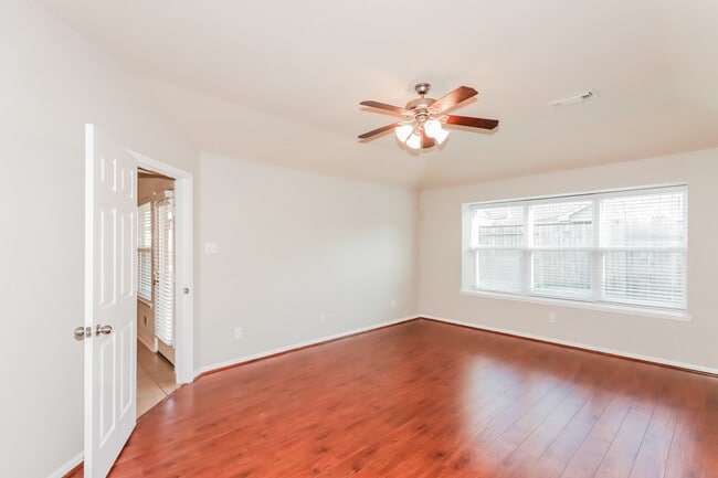 Building Photo - 7310 Enchanted Rock Ln