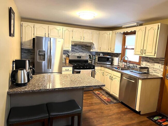 Photo - 67-69-69 Brookline St Unidad ID1240411P