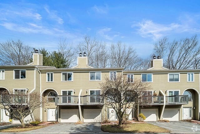 Building Photo - 248 Kenrick St Unit 248 Rental