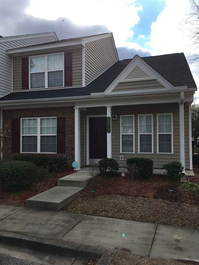 MIDTOWN VILLAGE IN CONWAY - MIDTOWN VILLAGE IN CONWAY Townhome