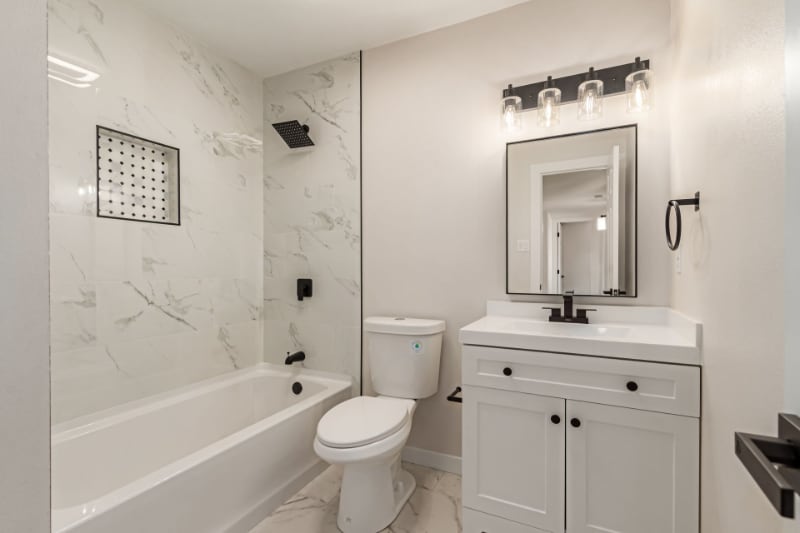 Photo - 3420 N 60th Ave