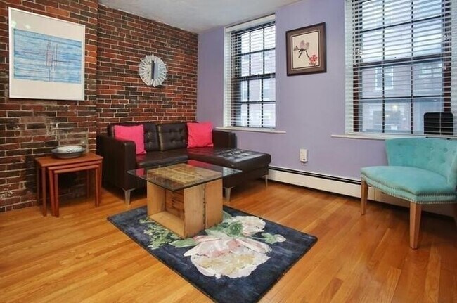Photo - 17 Grove St Condo Unit 2