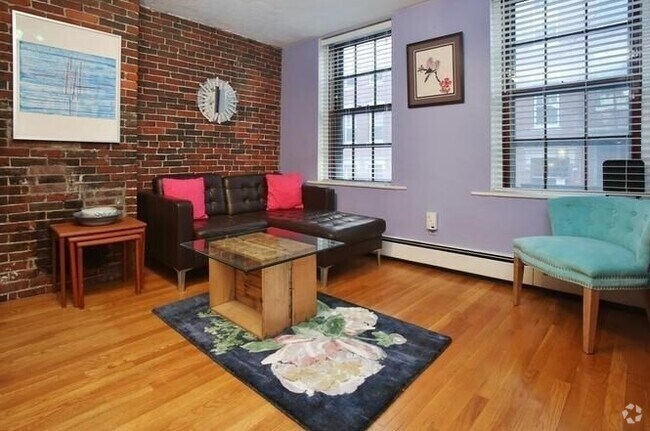 Building Photo - 17 Grove St Unit 2 Rental