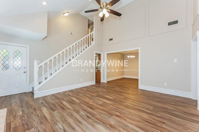 Photo - 512 Bryan Ct