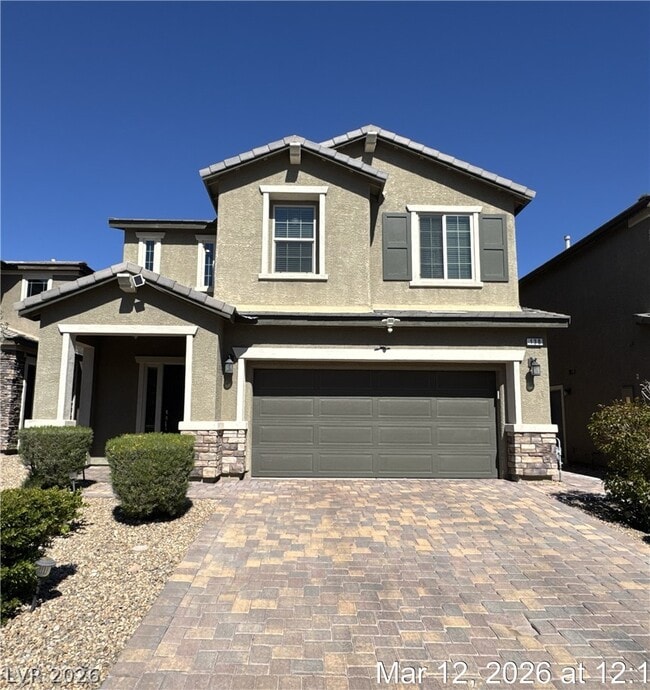 Photo - 130 Serpens Ave