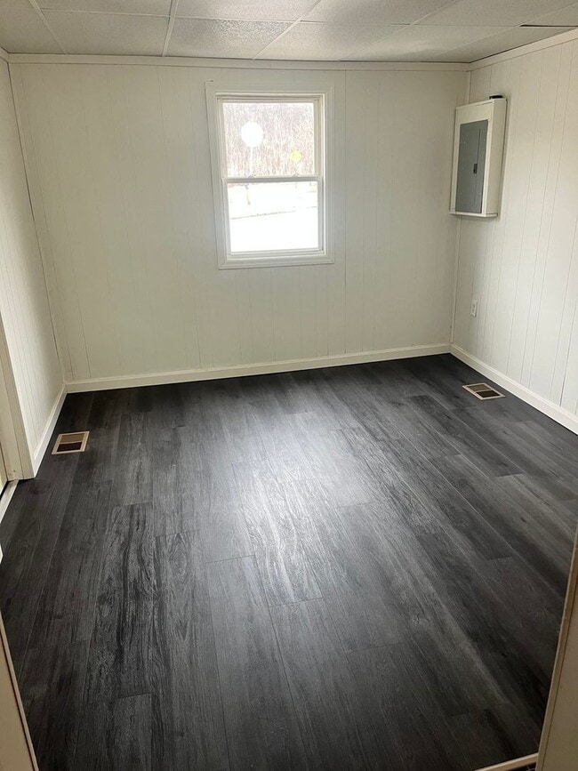 Photo - Apartment for Rent Unit Apt #2