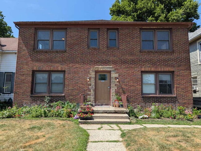 Building Photo - 1033 Edgewater Ave Unit #3 Rental