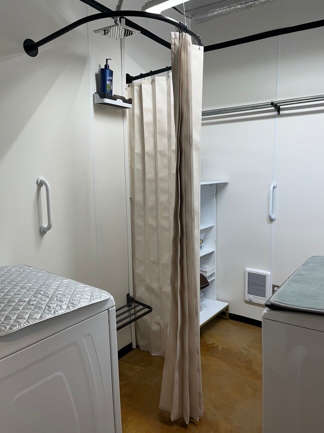 Photo - 1223 Parkhill Dr Unit 1B