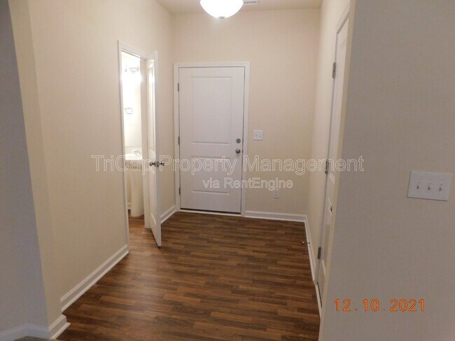 Photo - 103 Early Times Ave