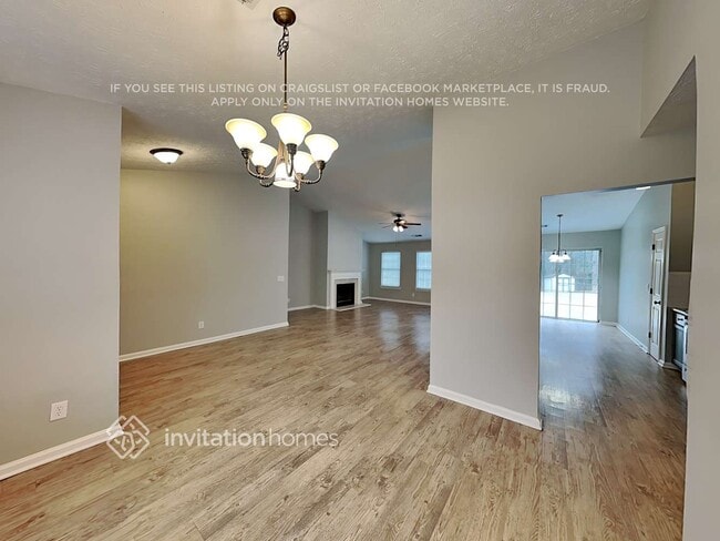 Photo - 428 Crested View Dr