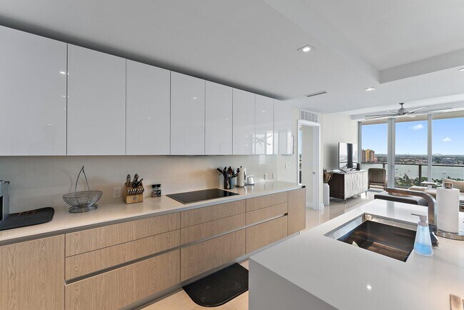 Photo - 3100 N Ocean Dr Unit 1906