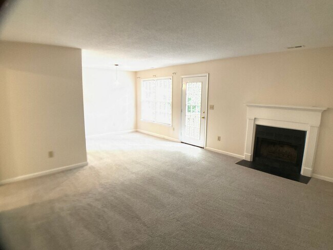 Photo - Live in Desirable Woodcroft!