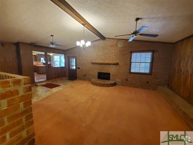Building Photo - 117 Maple Dr Rental
