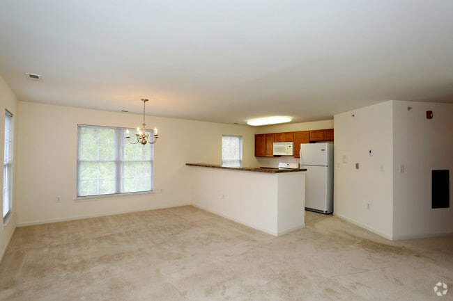 Dining Area - Liberty Park Apartments