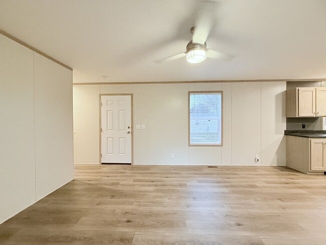 Photo - 29752 Jamestown Dr