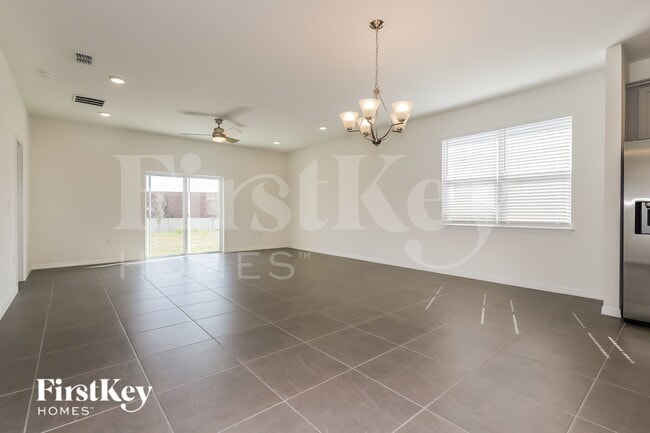 Photo - 113 Windsor Reserve Dr