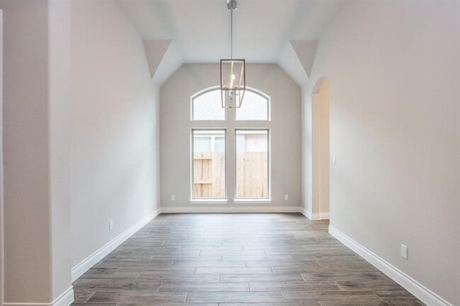 Photo - 1639 Rosedale Dr