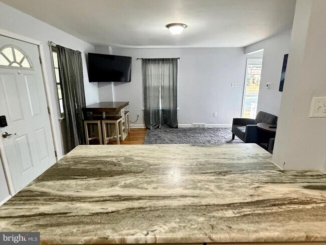 Photo - 2001 Shipley Rd