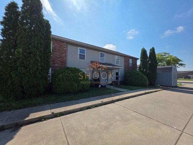 Building Photo - 2940 Horizon Dr Unit 2940 Horizon Dr Apt 2