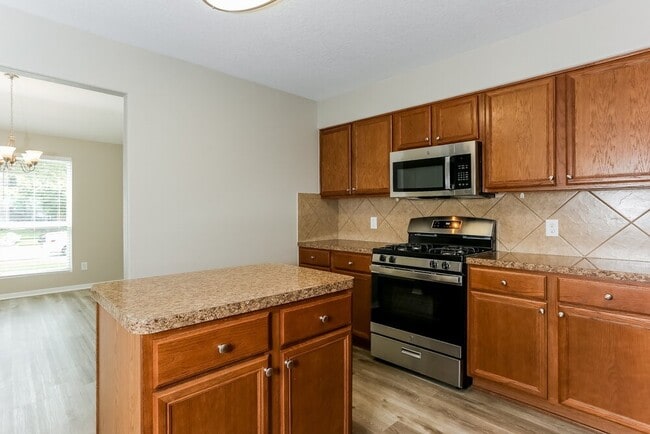 Photo - 17819 Yellow Birch Trail