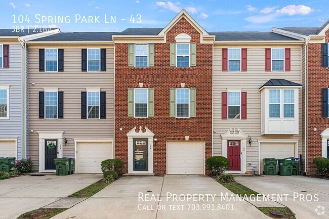 Building Photo - 3 Bed Townhome near I-95!