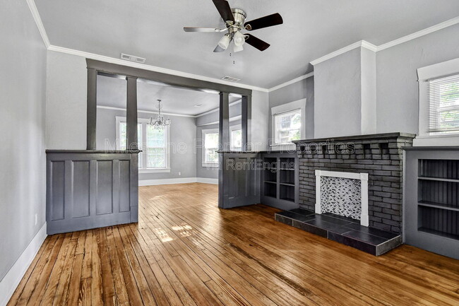 Photo - 105 W Morton St