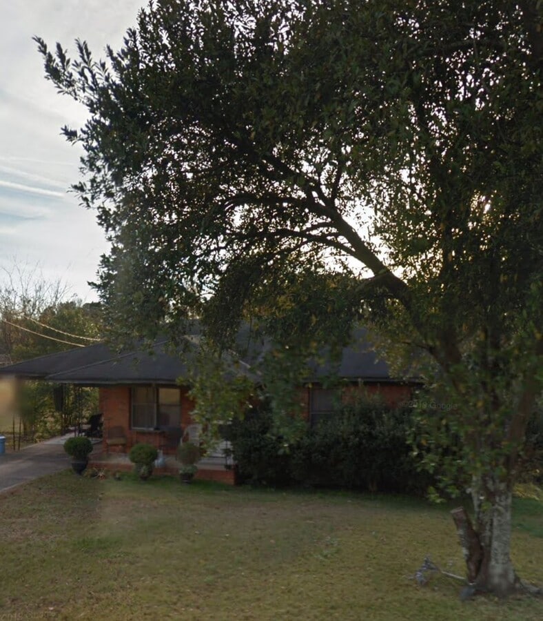 3 Bedroom 1 bath house - 3 Bedroom 1 bath house