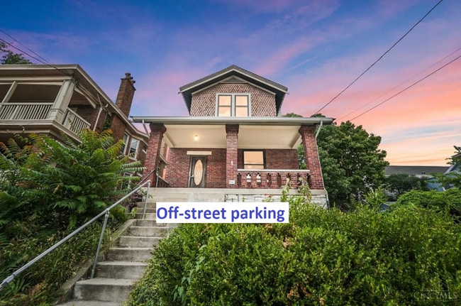 Building Photo - 348 Volkert St