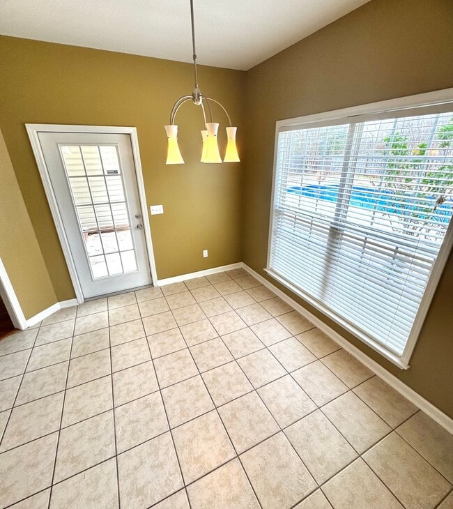 Photo - 112 Autumn Way